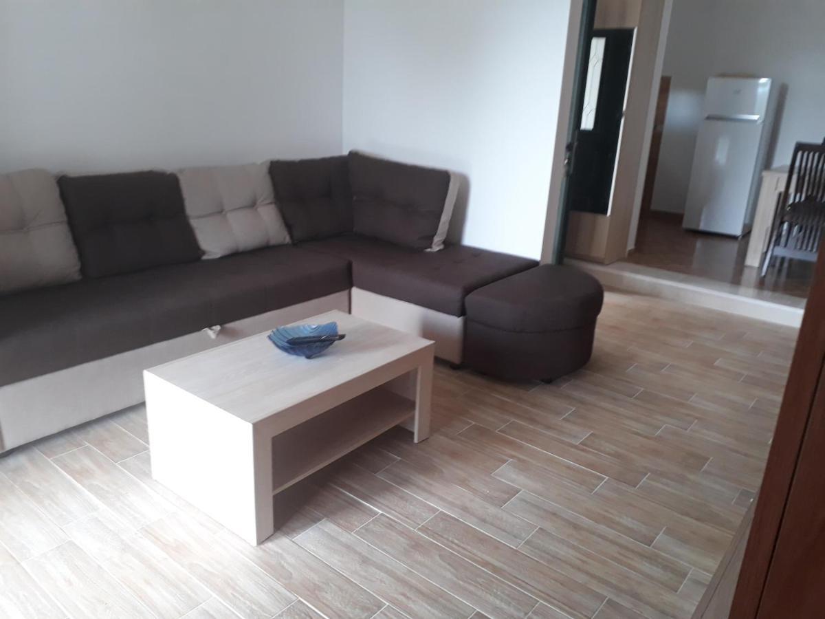 Apartmani Andrea 헤르섹 외부 사진