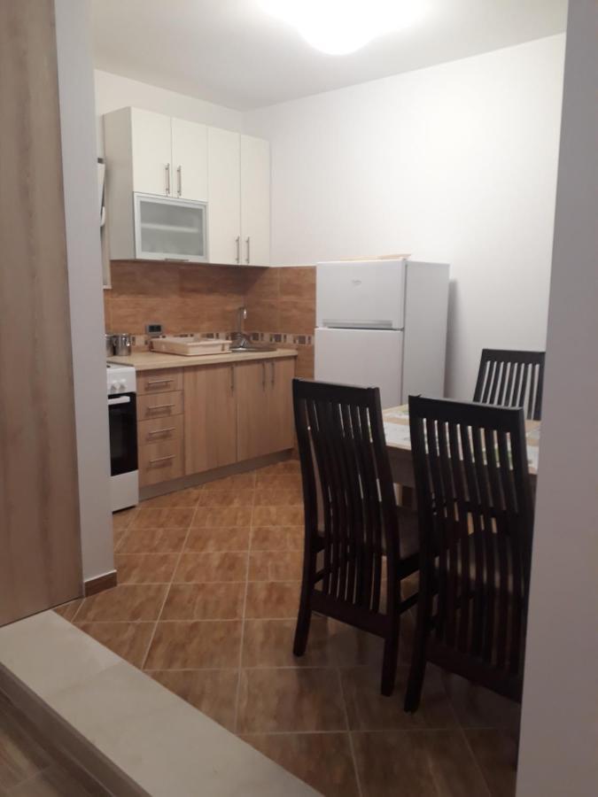 Apartmani Andrea 헤르섹 외부 사진